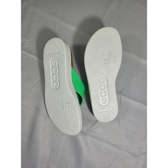 Ecco Women's Size 36 US 5  Green White Leather Thong Sandals Shoes (351) - Picture 8 of 9